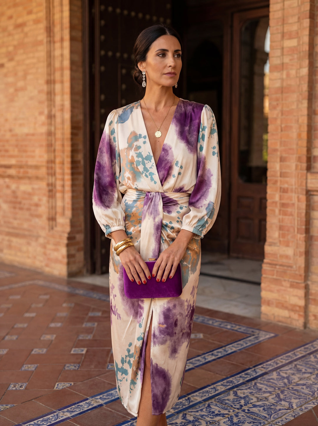 Valeria - Elegant Dress with V-Neck