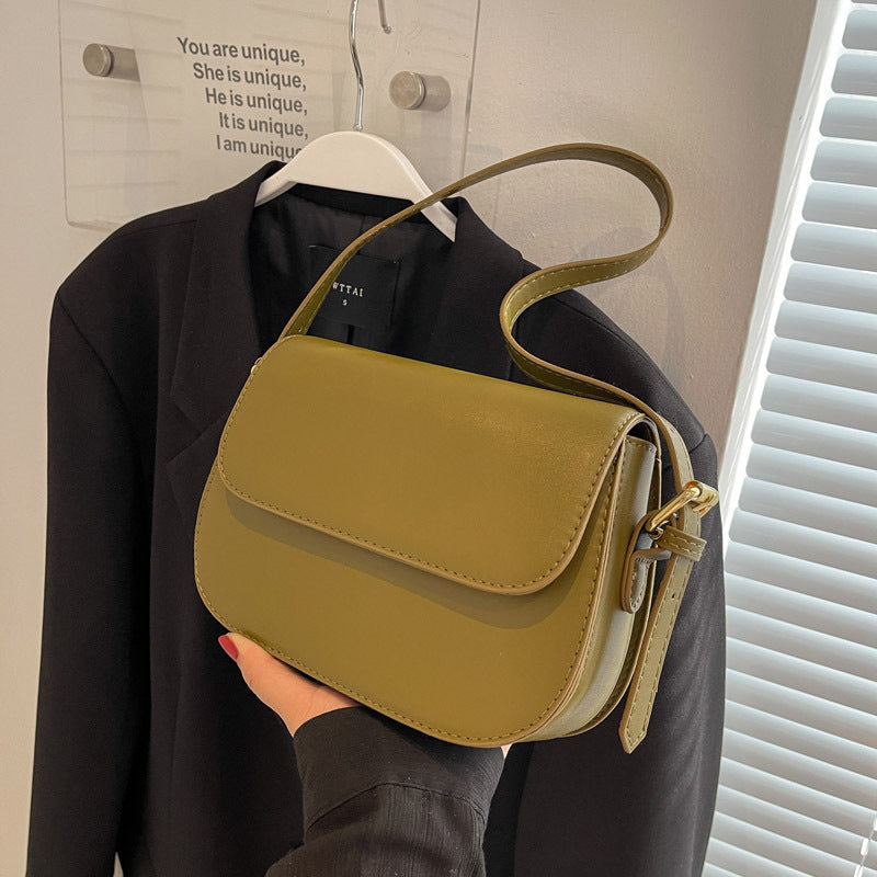 Eldborg | Elegant shoulder bag in muted nude tone