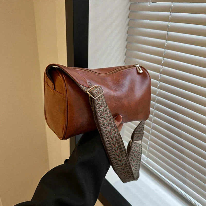 Bergfrid | Stylish shoulder bag with modern strap