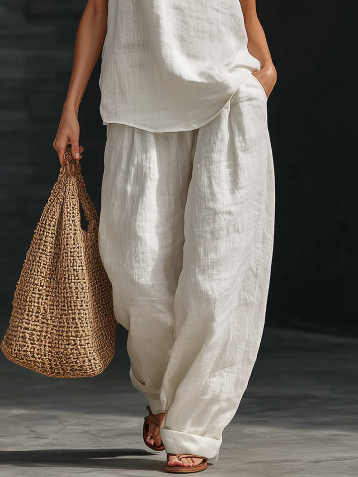 Carlotta | Elegant sleeveless set with wide pants