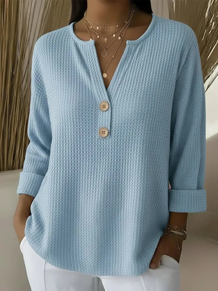 Lucía | Henley T-shirt with Textured Weave and Buttons