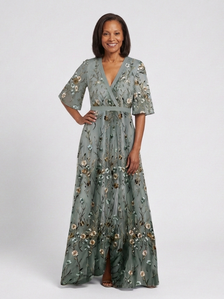 Grace & Parker™ | Floral V Neck Short Sleeve Maxi Dress