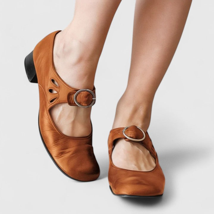 Léa | Retro Mary Jane Flat