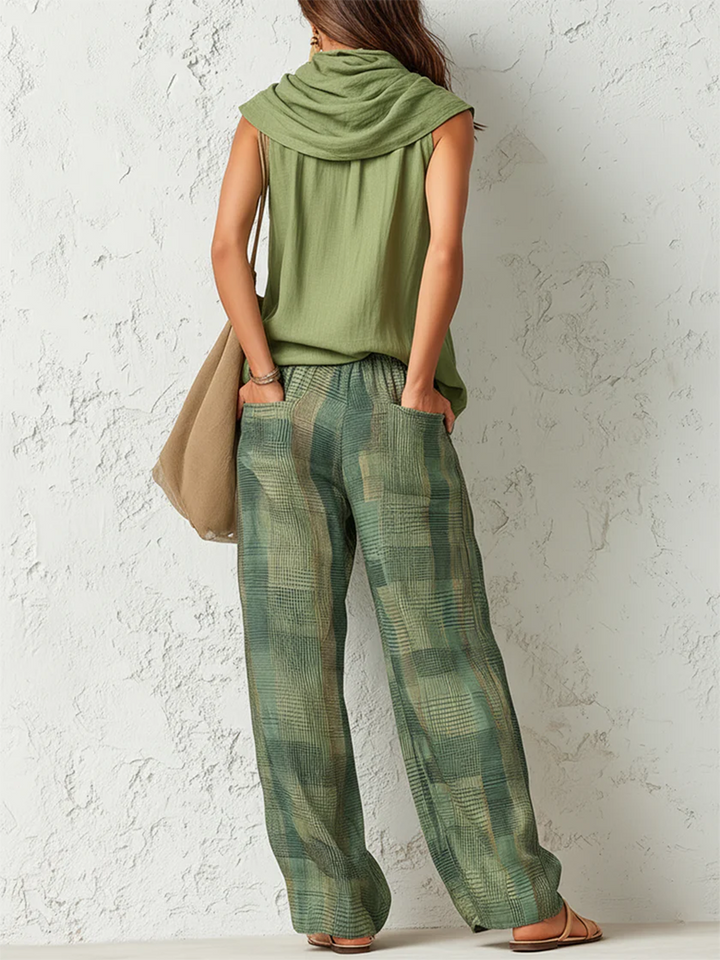 Le Marlowe | Comfortable Two-Piece Set
